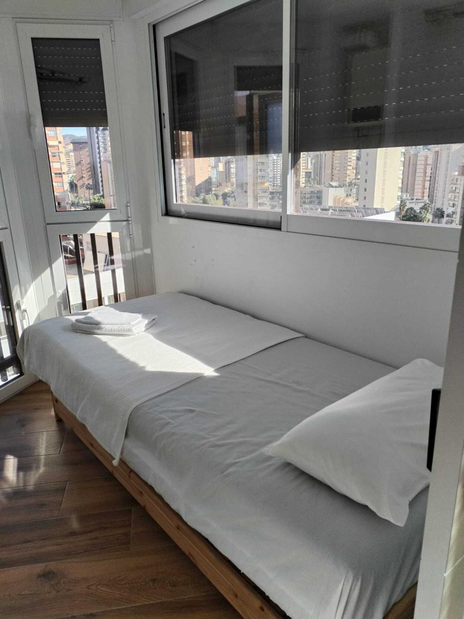 Apartamentos Emilio Бенидорм Екстериор снимка